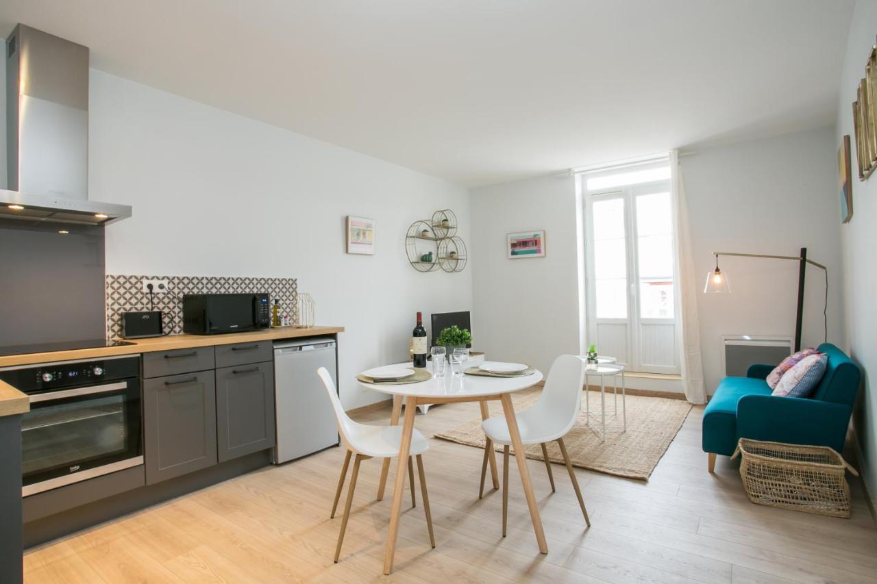 Appartamento Logis Des Halles Du Coderc Périgueux Esterno foto